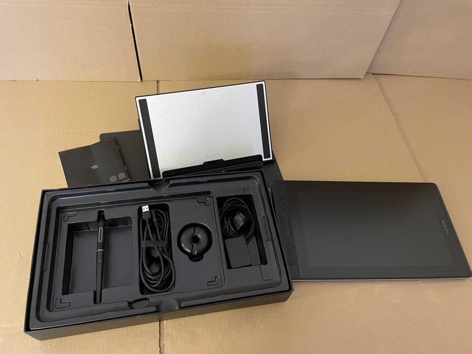 Tablet graficzny Huion Kamvas PRO 13 j. Nowy Komplet Gwarancja !