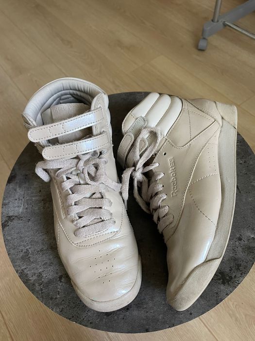 Класні перламутрові Reebook 37р.