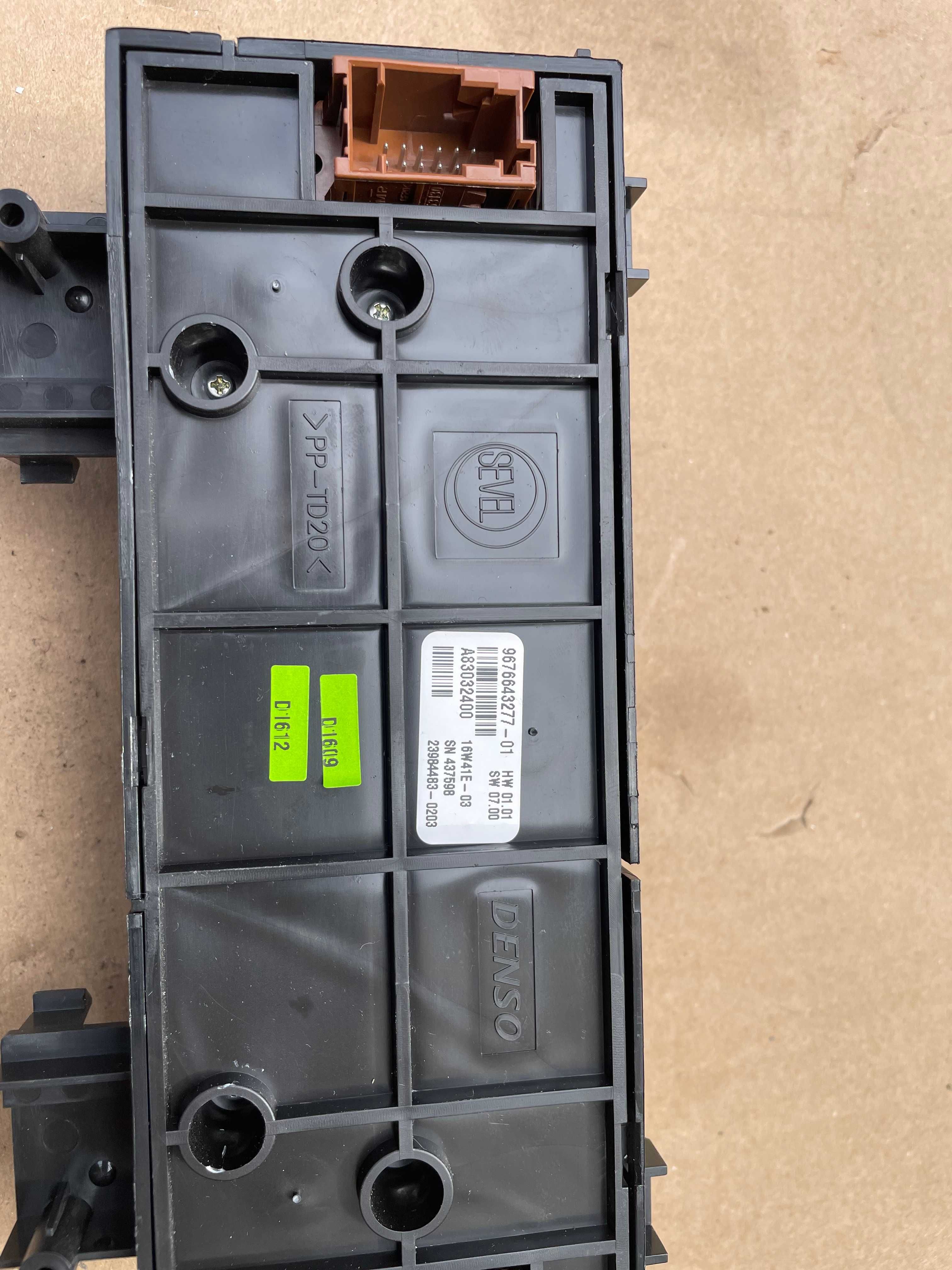 Panel Klimatronic Berlingo Partner III