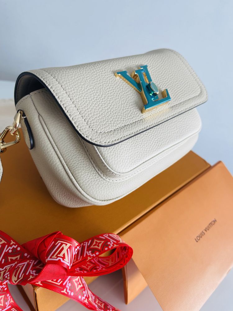 Сумка Louis Vuitton Lockme tender pochette metis
