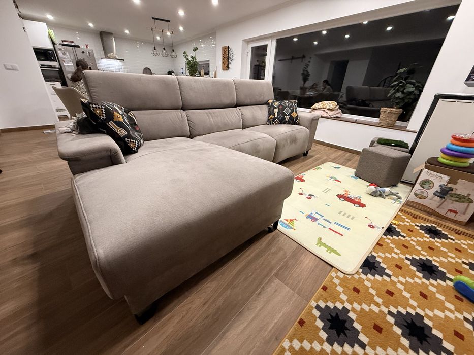 Sofa Chaise Longue Prada GPM com relax motorizado e USB. Com garantia