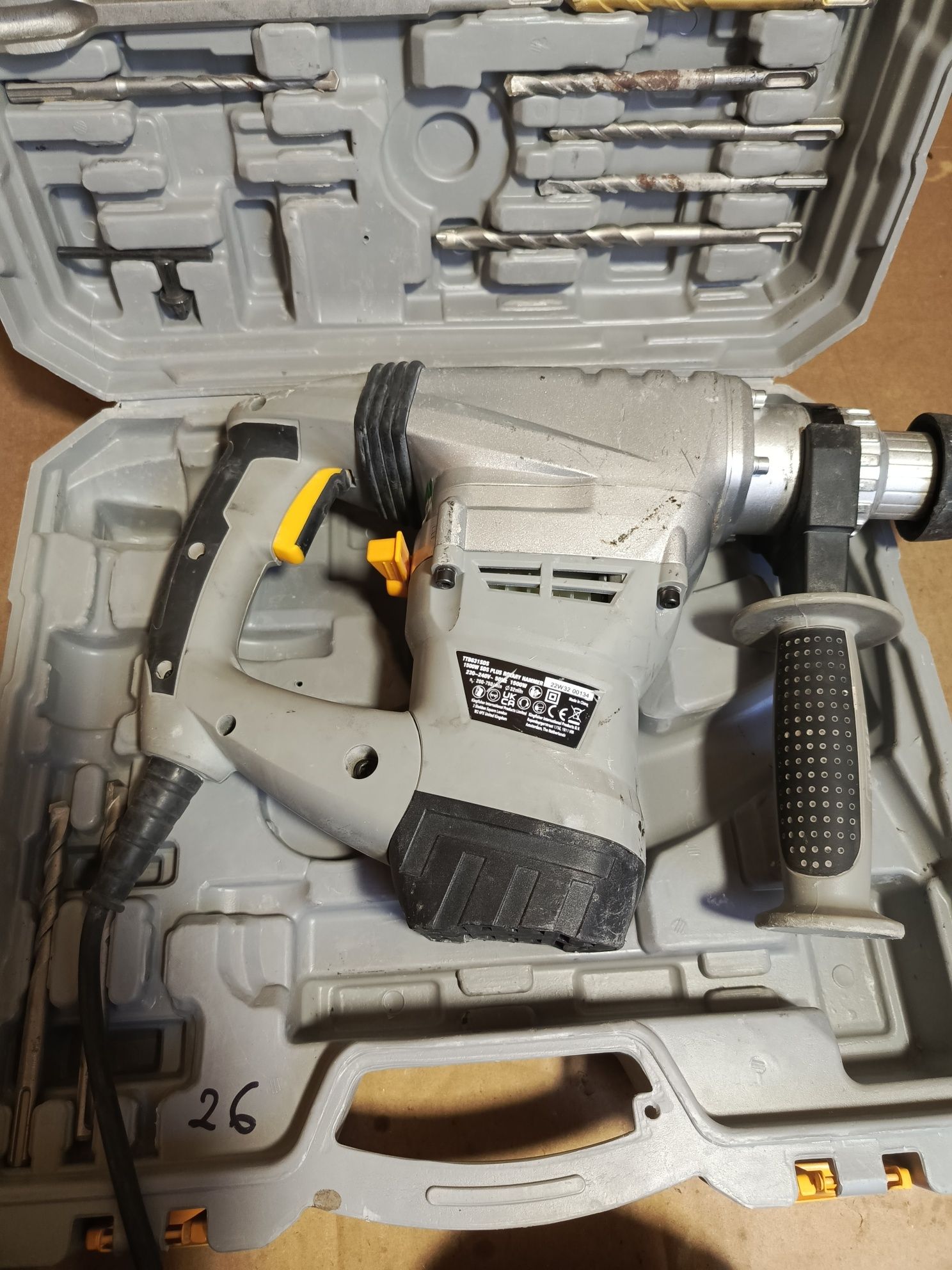 Młotowiertarka udarowa titan SDS plus młot udarowy TTB631sds  26