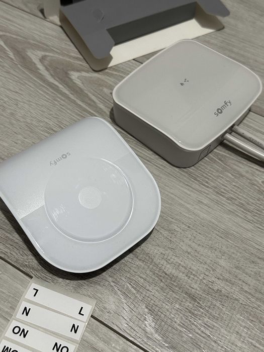 Somfy termostat radiowy V2 bezprzewodowy zdalnie sterowany internet