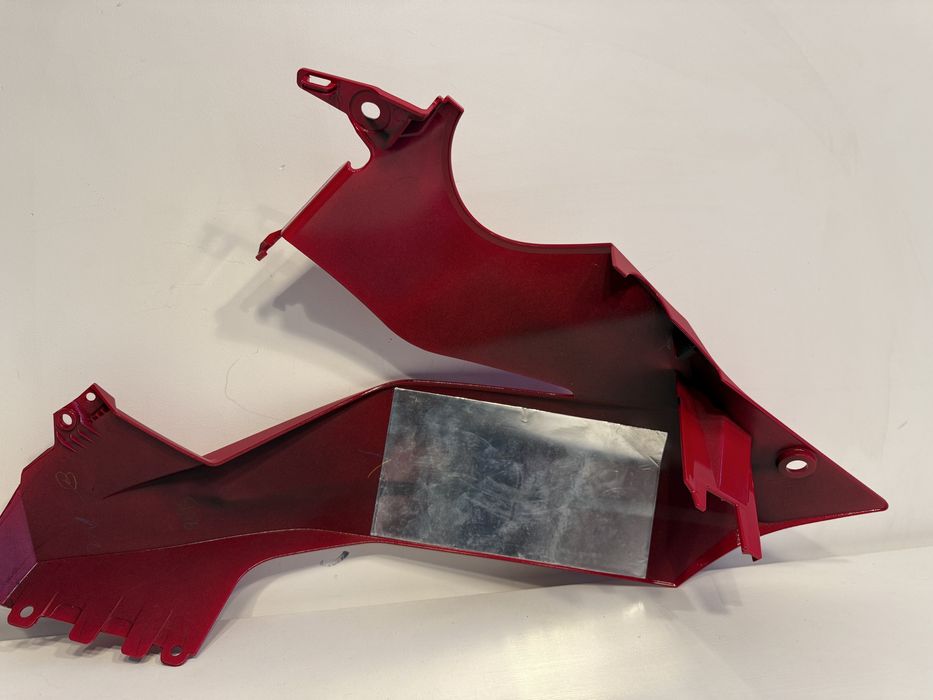 Honda CBR650R 19-23r. owiewka pług dolny prawy plastik