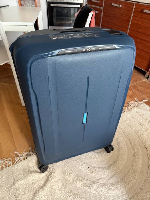 Валіза Samsonite Essens