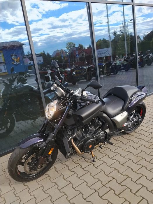 Yamaha V-MAX YAMAHA V-MAX 1700  mocno doposażona