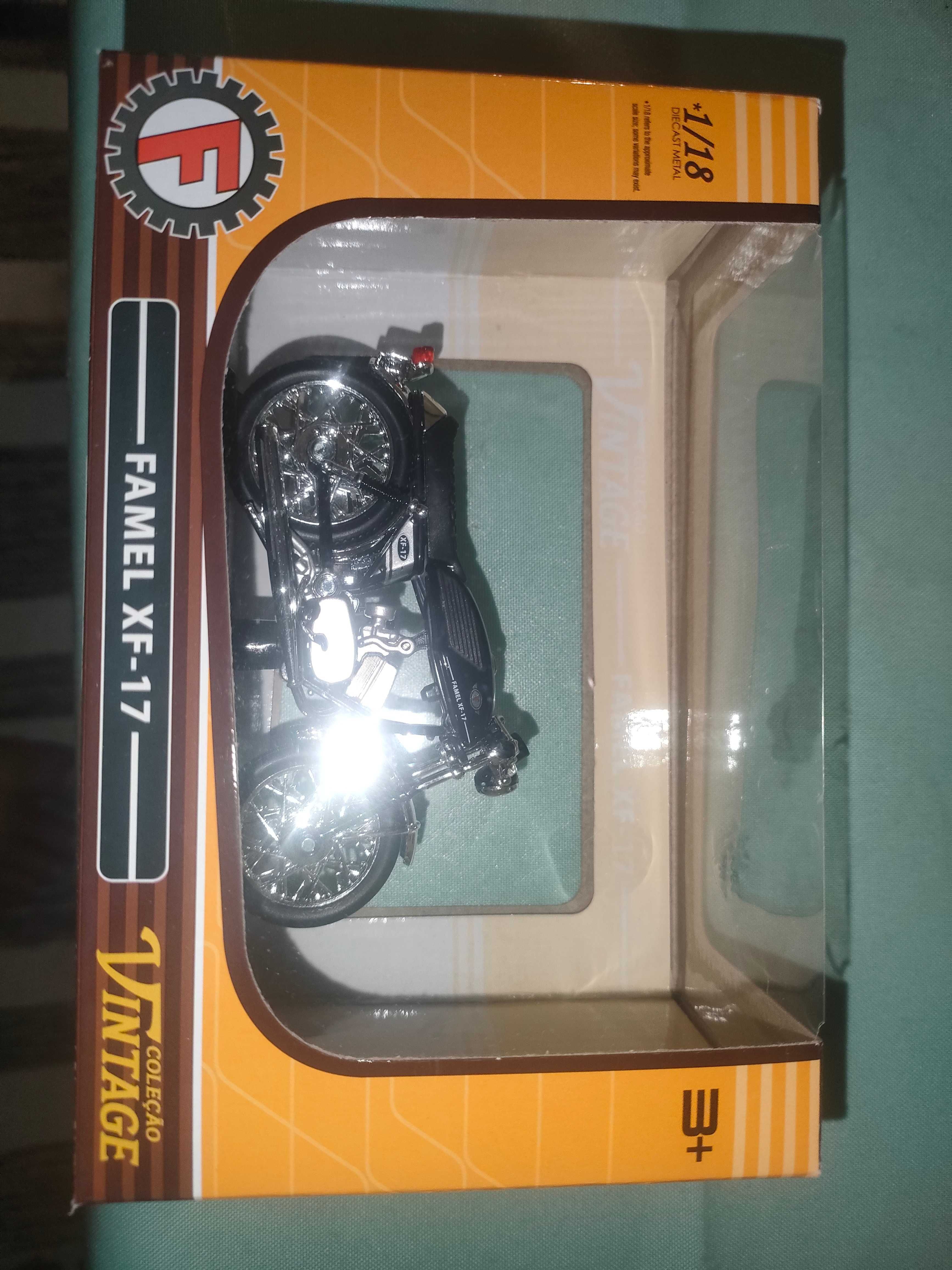 Miniatura Famel XF 17 preta