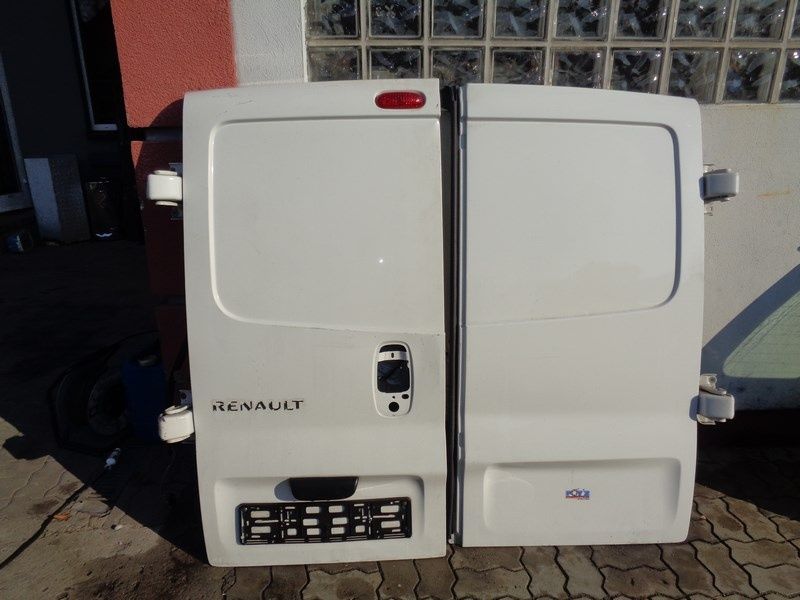 Дверь передняя задняя на Renault Trafic Opel Vivaro двері двери Виваро