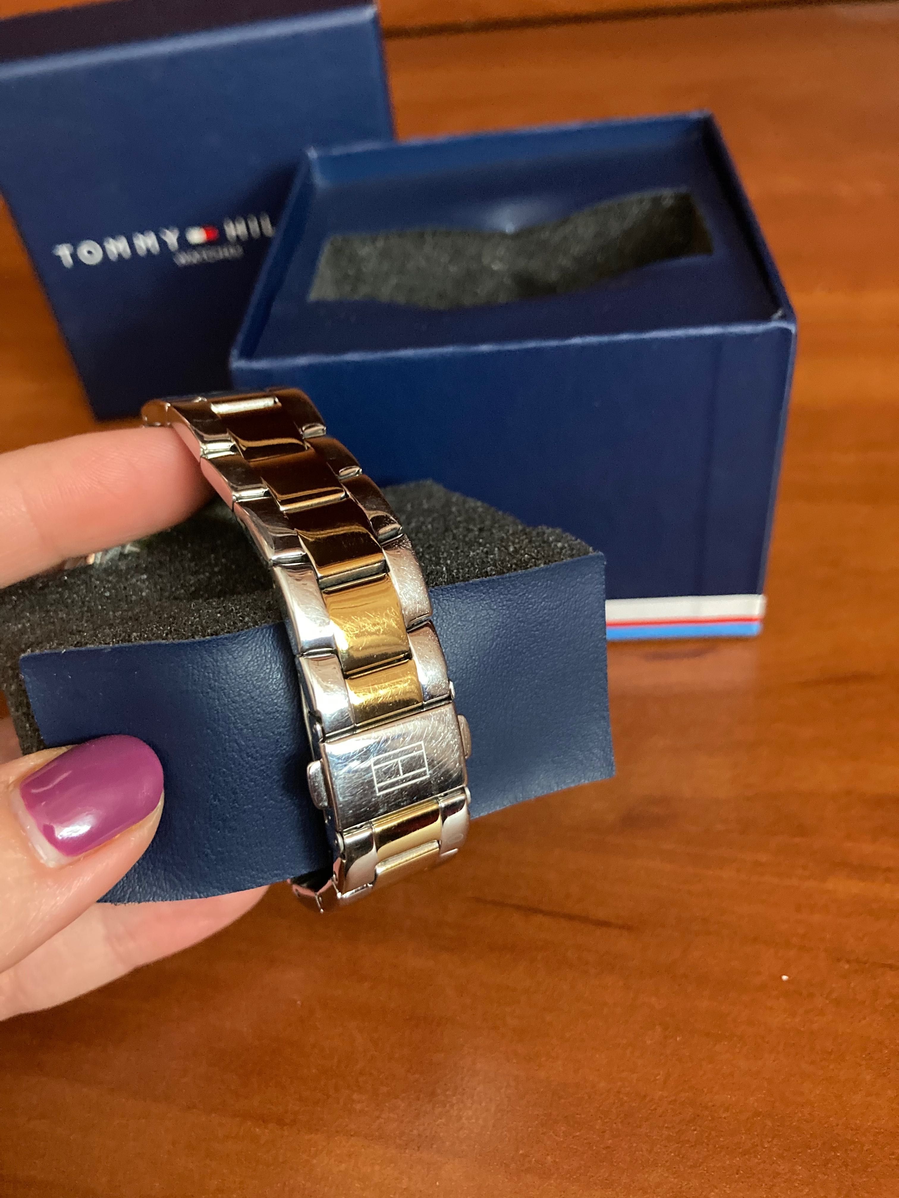 Duży zegarek srebrno złoty Tommy Hilfiger