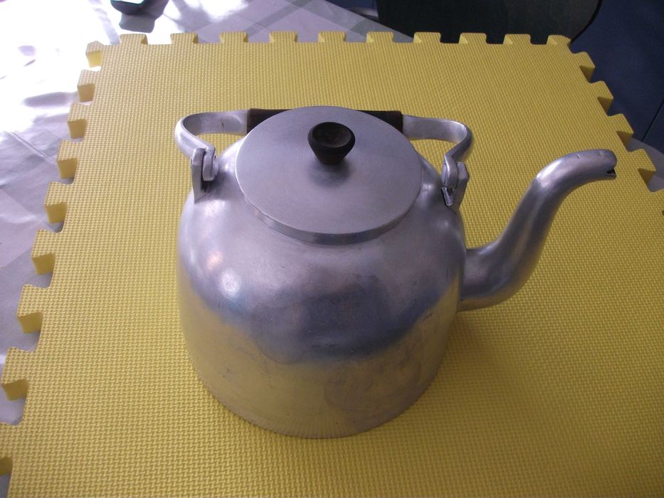 Chaleira em alumínio 4,5 litros