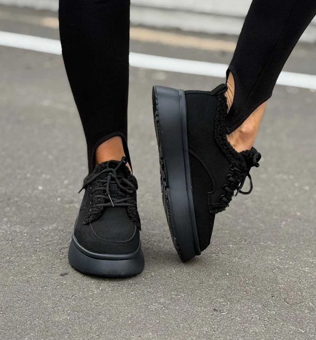 Зимние женские кроссовки замшевые с мехом натуральная замша черные