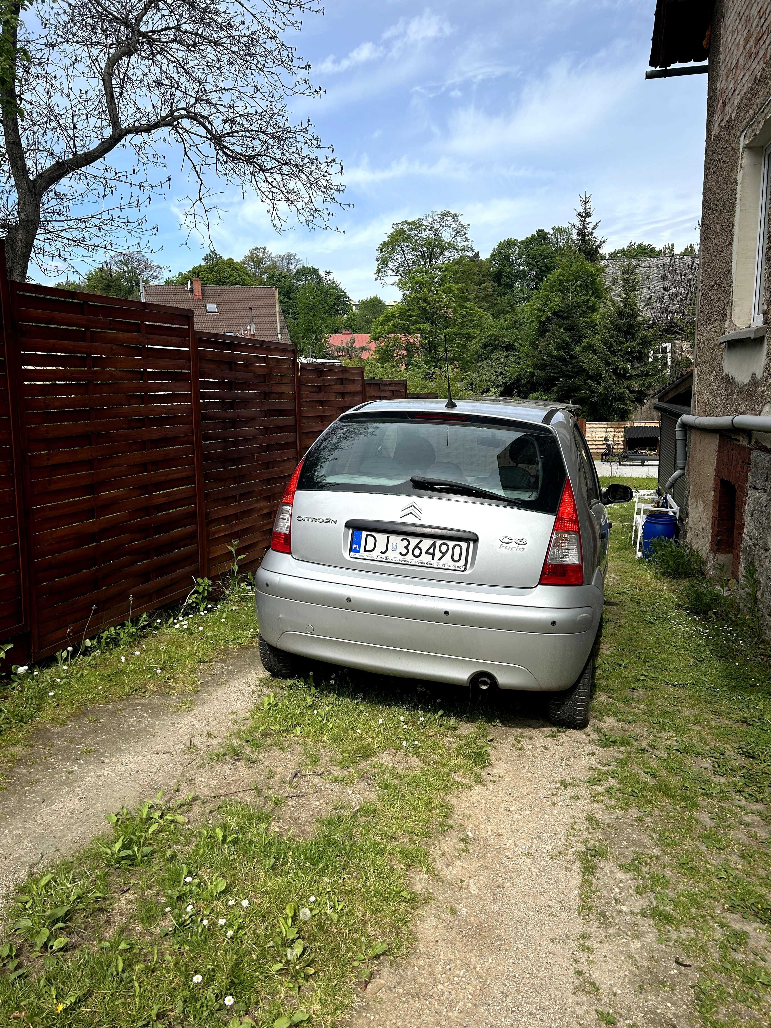 Citroen C3 1.4 benzyna 2007 krajowy (od początku). 221 000