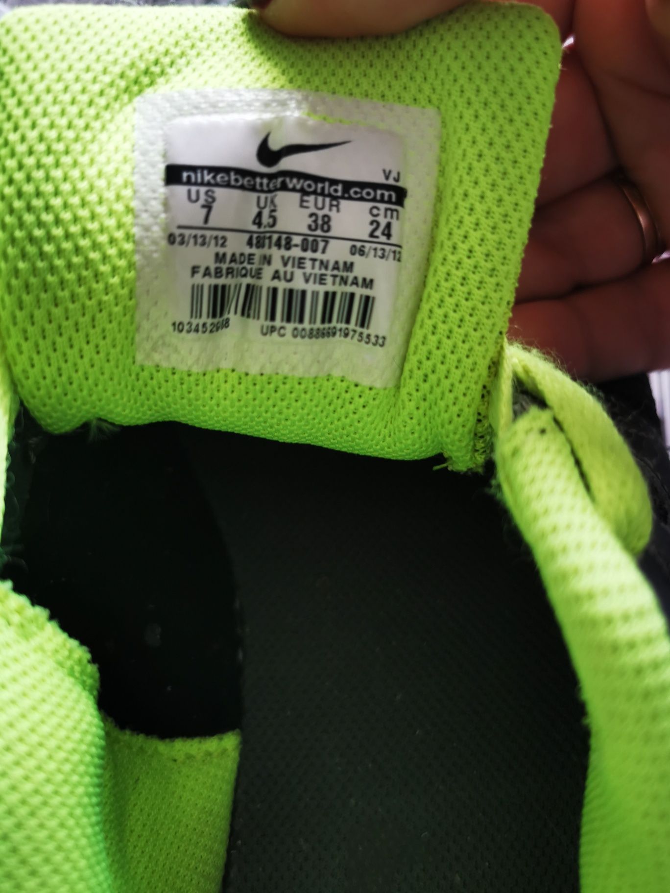 Кросівки жіночі Nike 38p