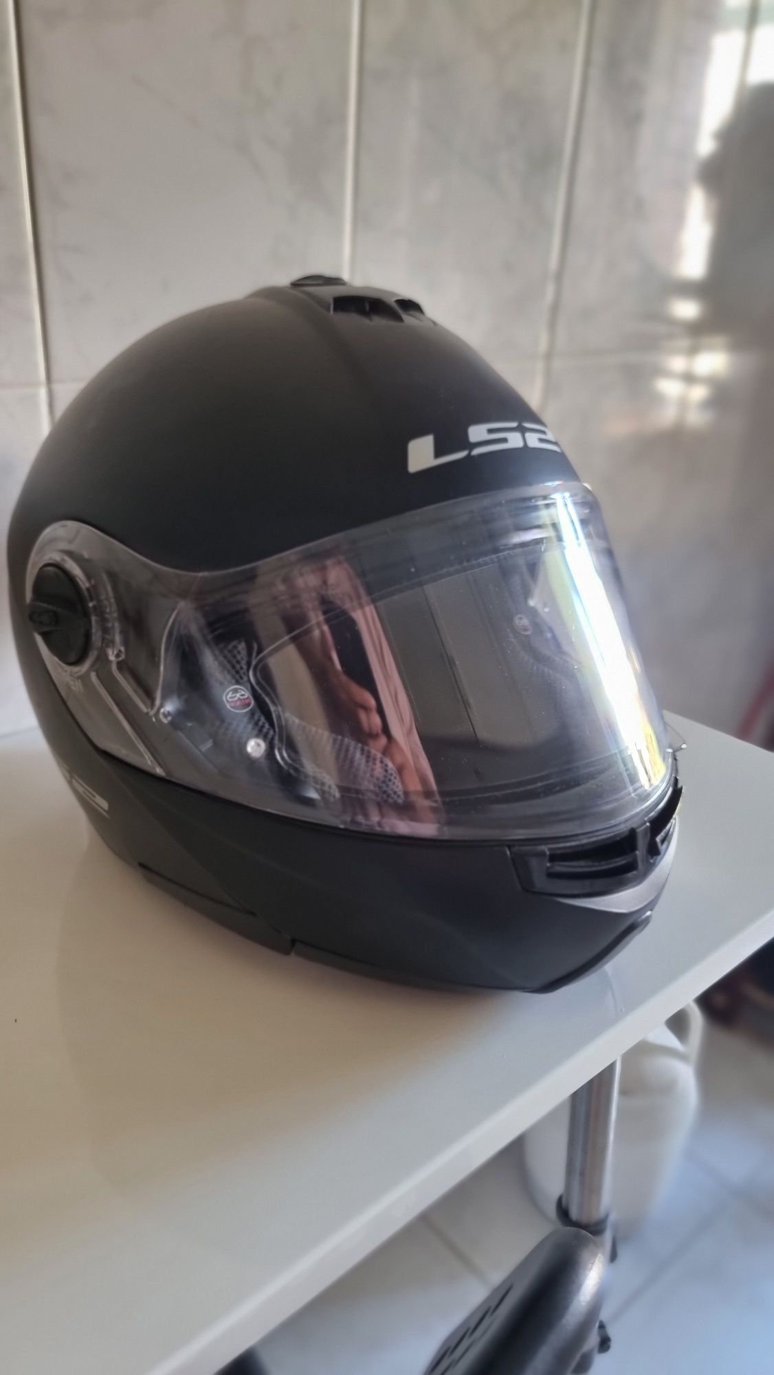 Vendo capacete e casaco de motard