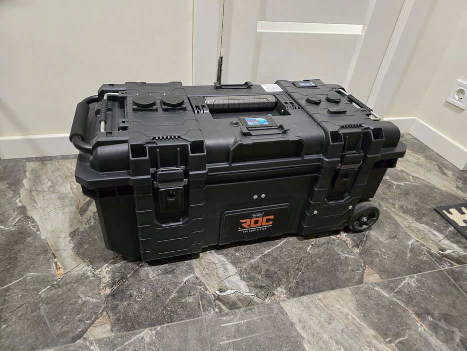 Портативна зарядна станція 3.4 кВт·год