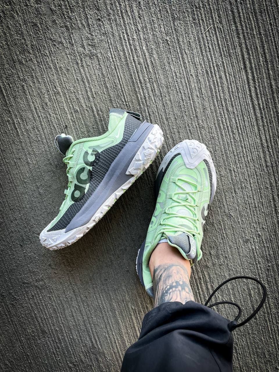 Мужские кроссовки Nike ACG Mountain Fly 2 Low White / Nike Air Max