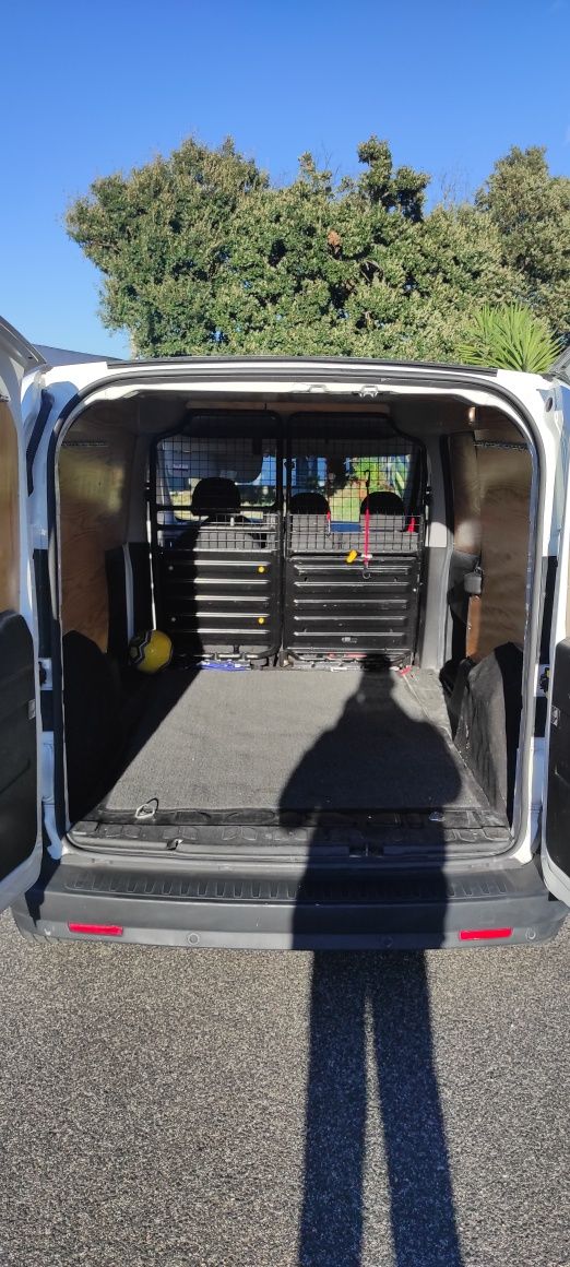 Carrinha comercial Fiat Doblo Maxi ( campismo camping van )