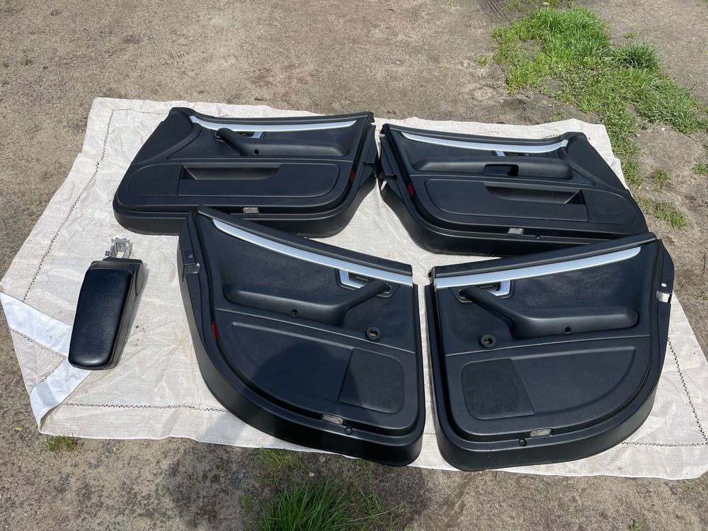 Komplet foteli do Audi A4 B6 B7 S-Line półskóra, alcantara