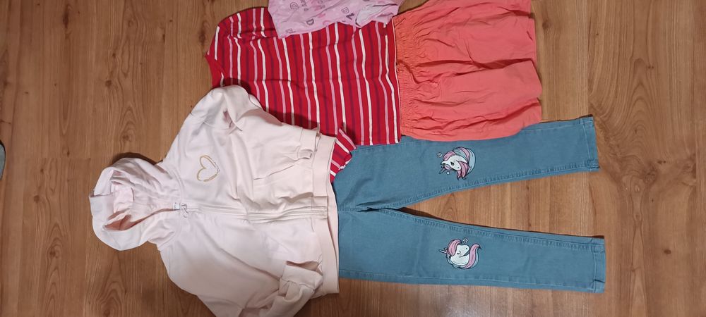 Zestaw ubrań 128/134 dla dziewczynki