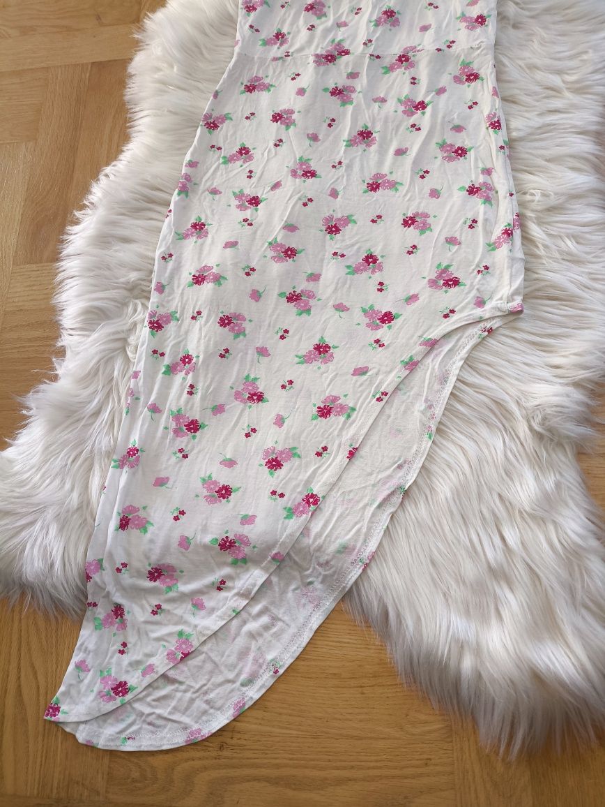 Biała letnia asymetryczna sukienka w kwiatki Missguided r. S