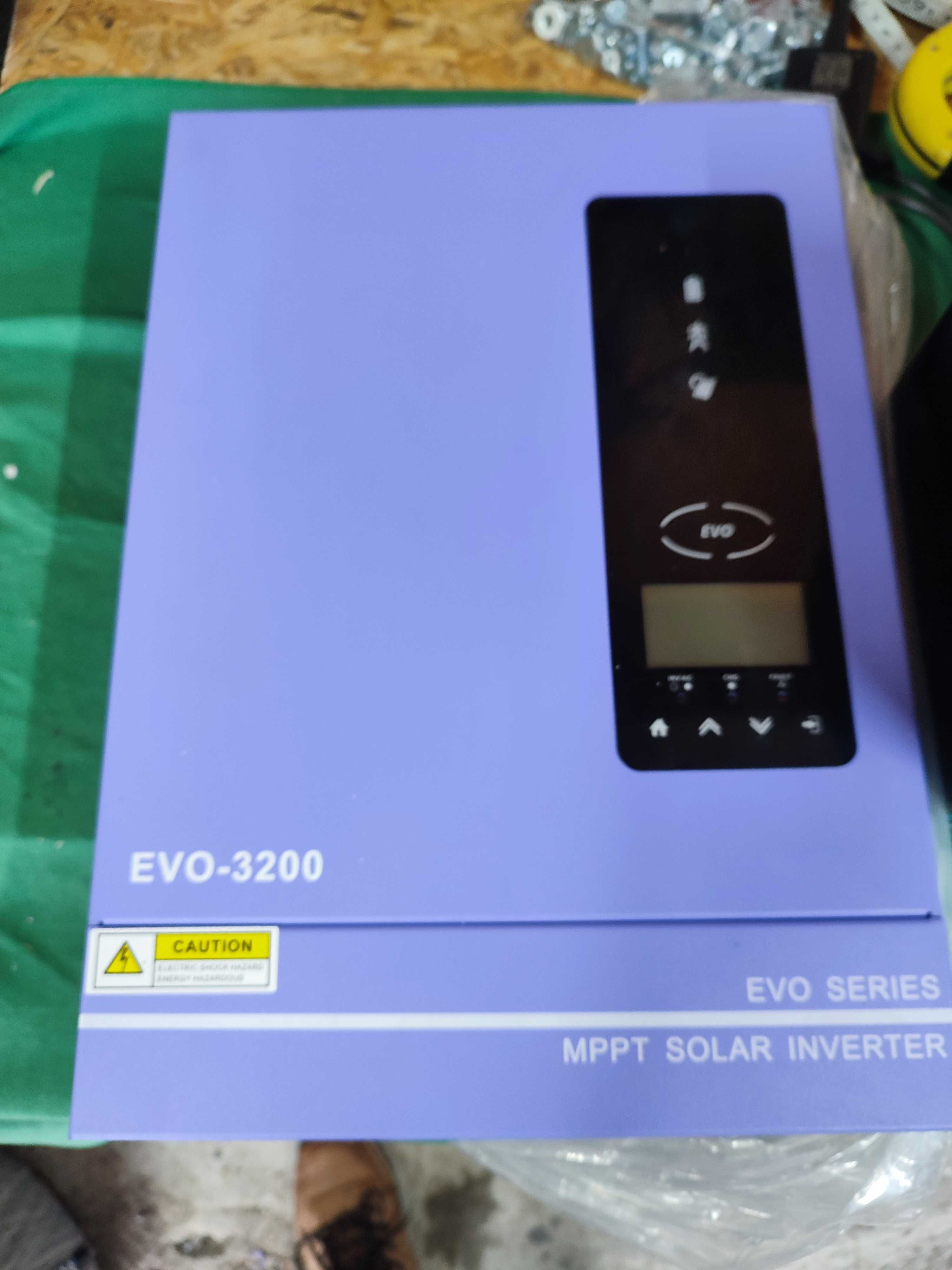 Zestaw fotowoltaiczny off grid Falownik 3,2KW + 50Aph + zabezpieczenie