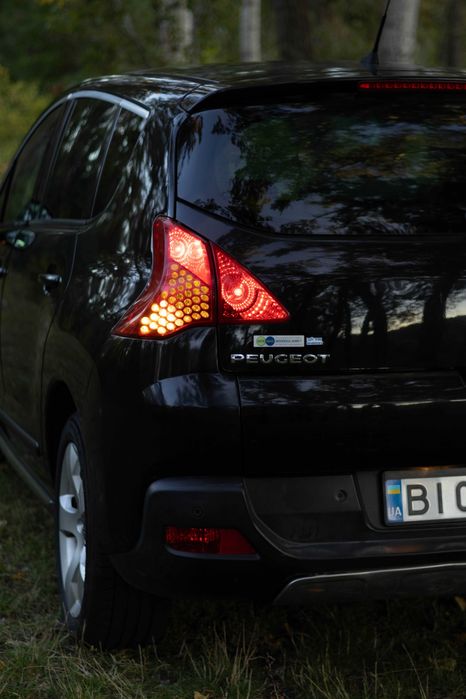 Peugeot 3008 1.6 бензин