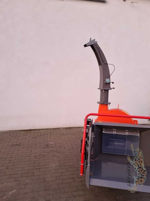 rębak rozdrabniacz rembak BX72R łuparka sieczkarnia gałezi drzewa