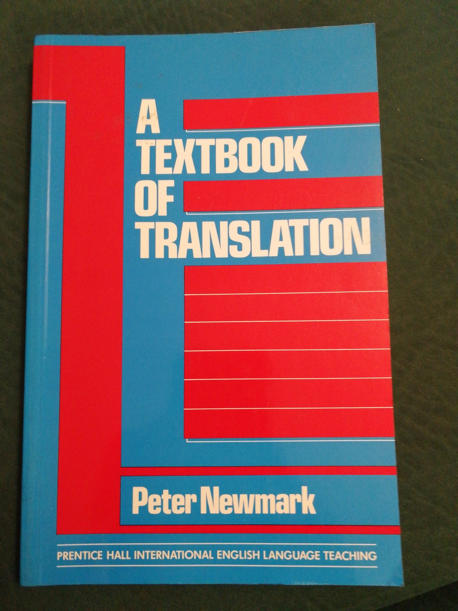 Livro "A Textbook of Translation" de Peter Newmark