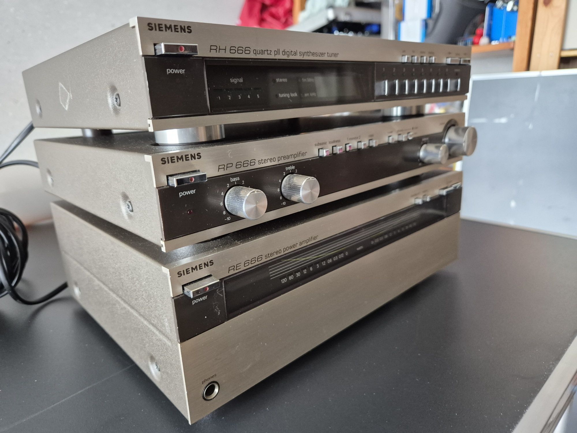 Wieża SIEMENS 666 PreAmp PR666, Końcówka mocy RE666 i Tuer RH666