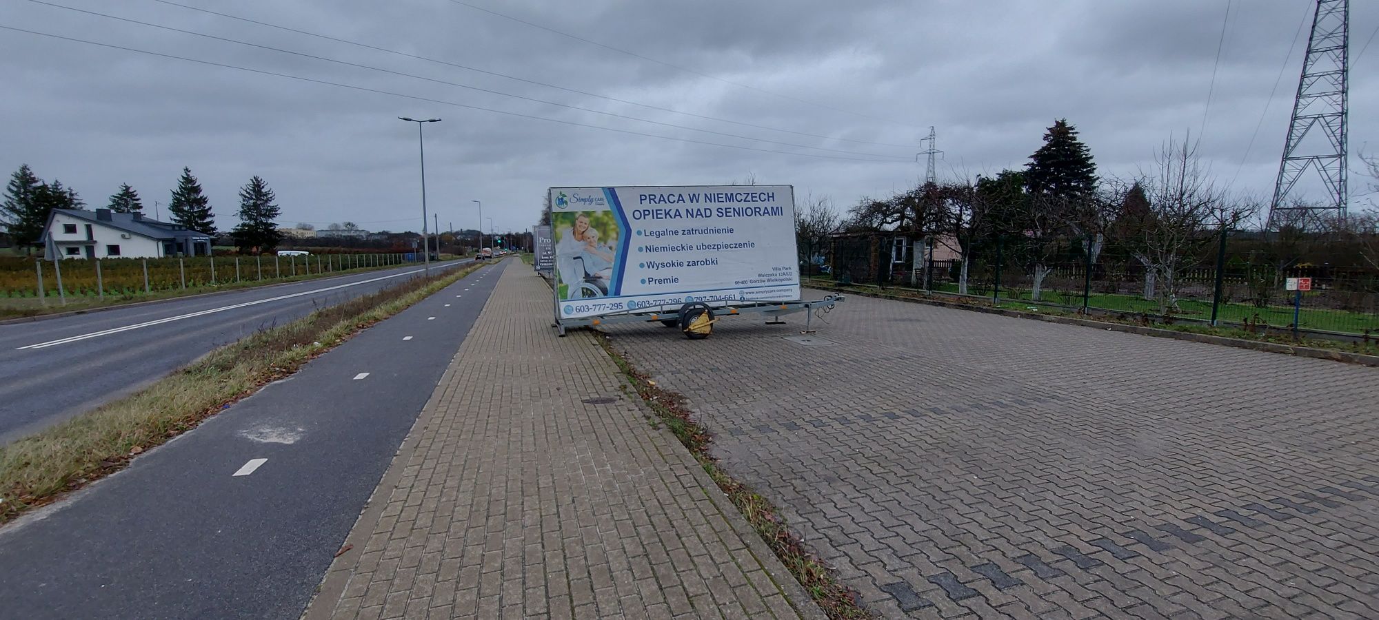 REKLAMA MOBILNA Wynajem powierzchni reklamowej 4,90 x 2,40