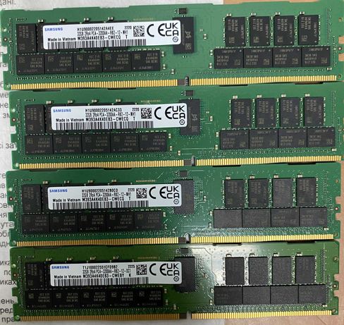 Серверна оперативна пам'ять Samsung DDR4 32-256 GB 3200 MHz