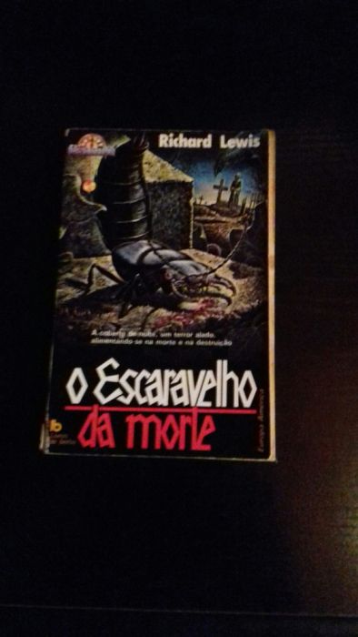 Livro de bolso de terror