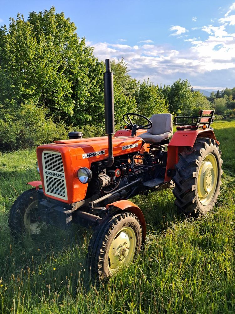 Ciągnik Ursus C330M