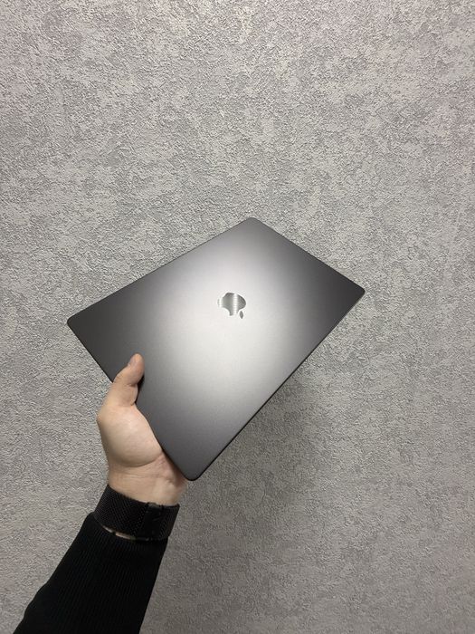 Macbook Pro 16 M3 Pro 18 512 GB Space Black 2023