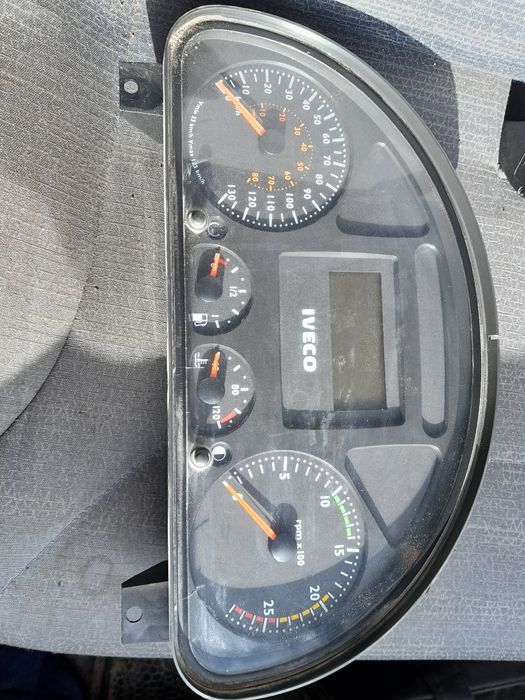 Zestaw startowy iveco trakker cursor 8 body komputer met Easy Mux
