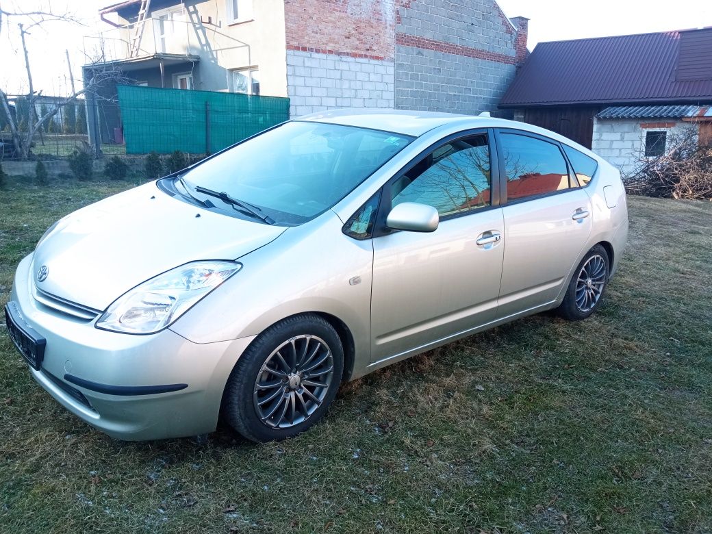 Toyota Prius 2005 rok plus hybryda