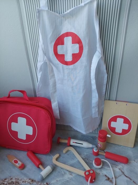 Деревяний набір лікаря