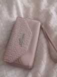 Carteira Guess cor de rosa