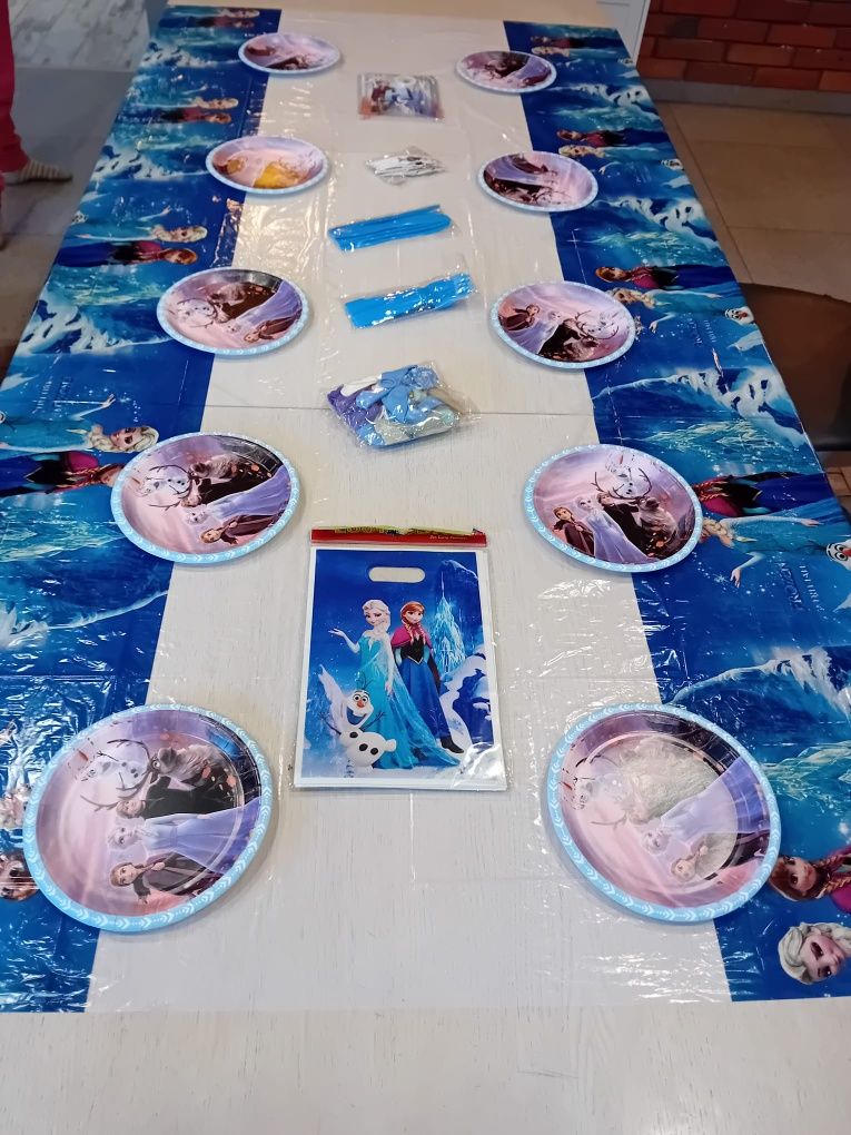 Kraina lodu zestaw urodzinowy dla 10 osób
