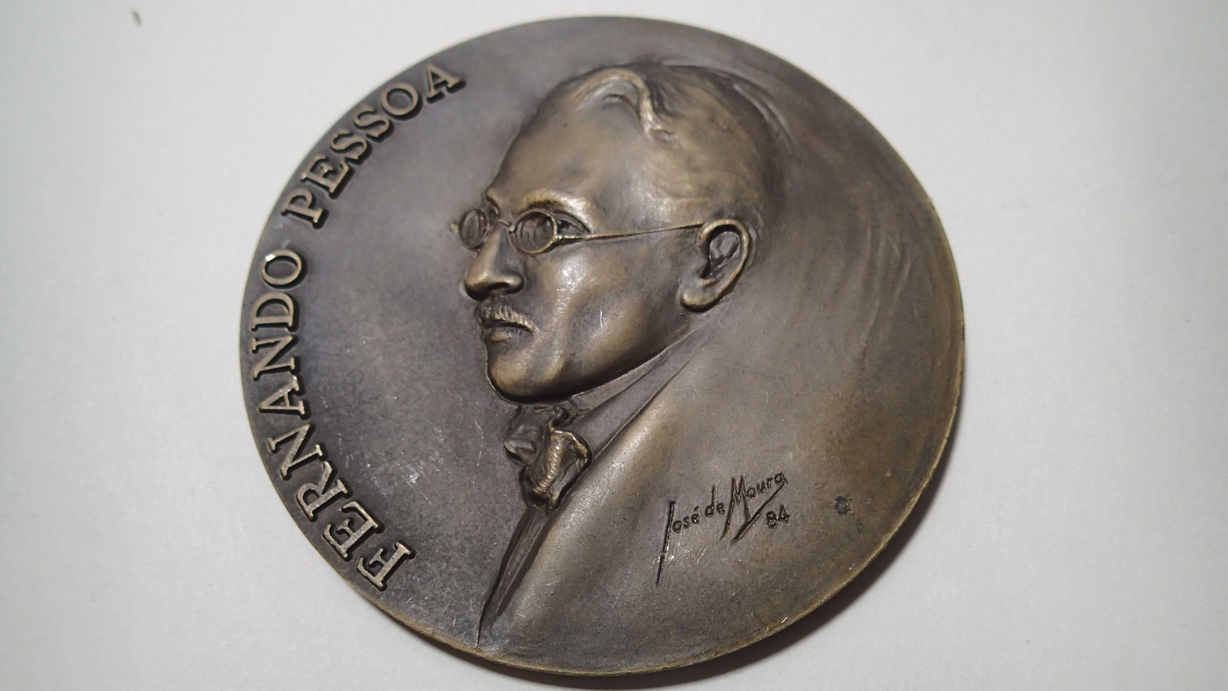 Medalha em Bronze de Fernando Pessoa