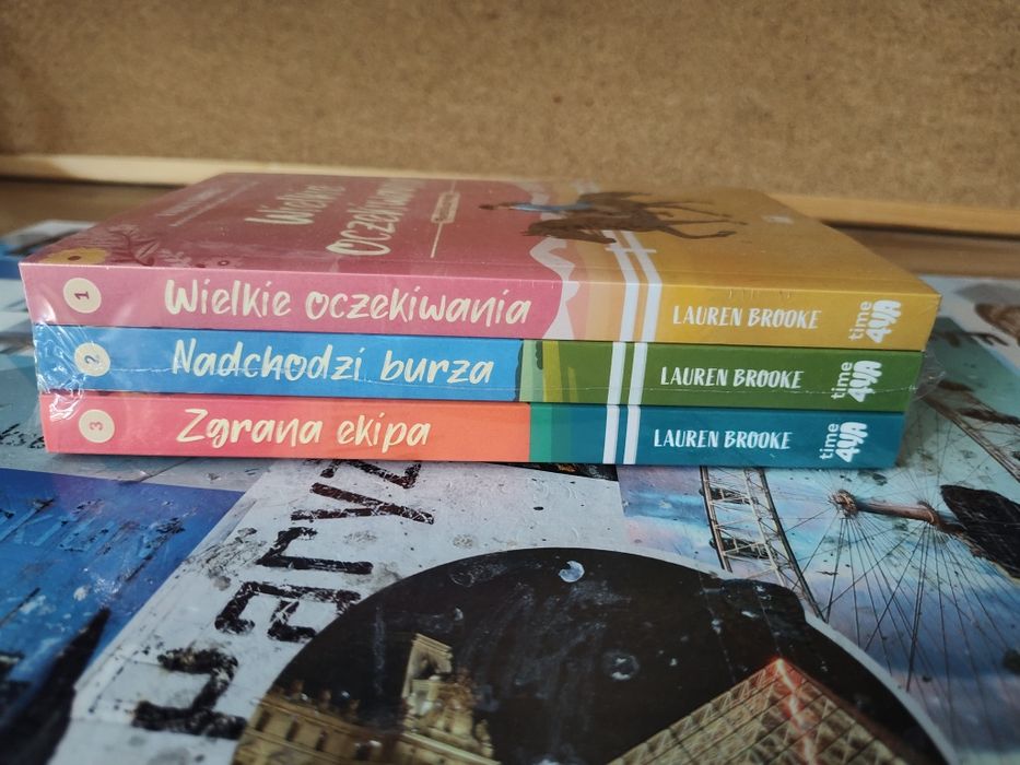 Ksiązki Lauren Brooke