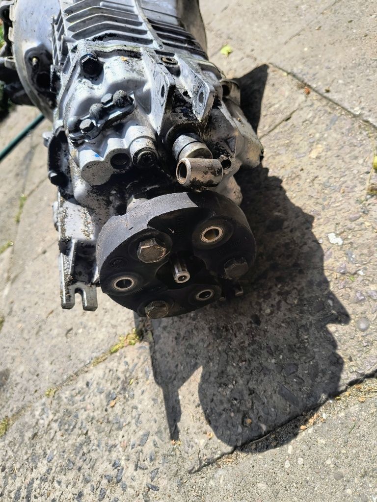 BMW skrzynia biegów getrag 260 manualna m20b25 e28 e30 e34 325i 525i