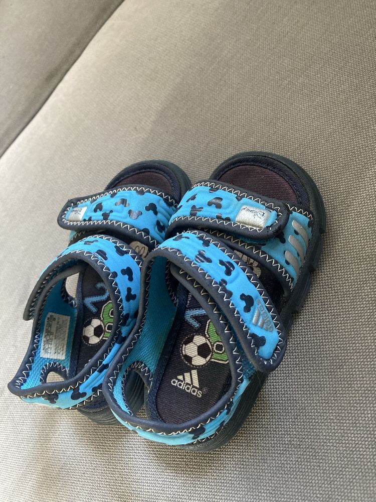 Sandały sandałki adidas disney dla chlopca