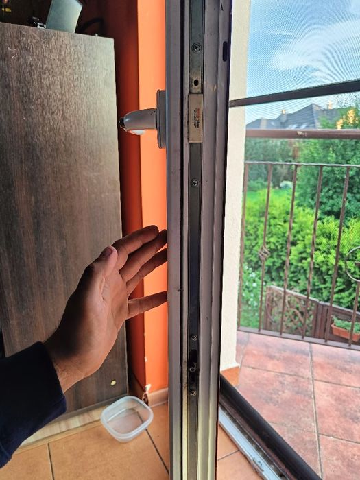 Serwis/naprawa/regulacja okien, rolet, nawiewników