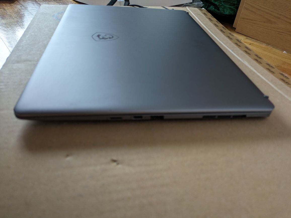 Laptop MSI Creator Z16, Intel Core i7, 16GB, 1TB