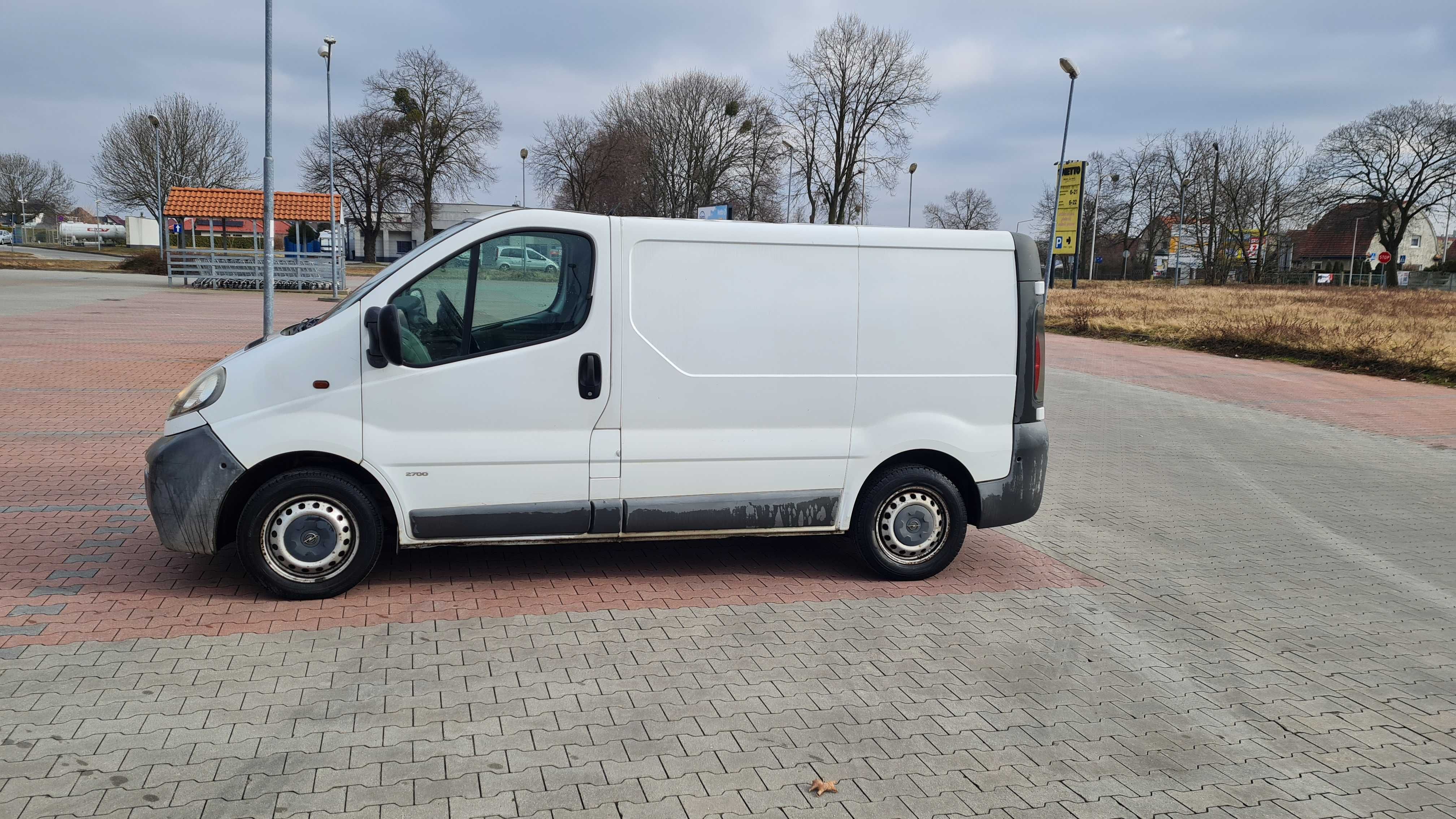 Opel Vivaro 1.9 2002 Hak L1H1