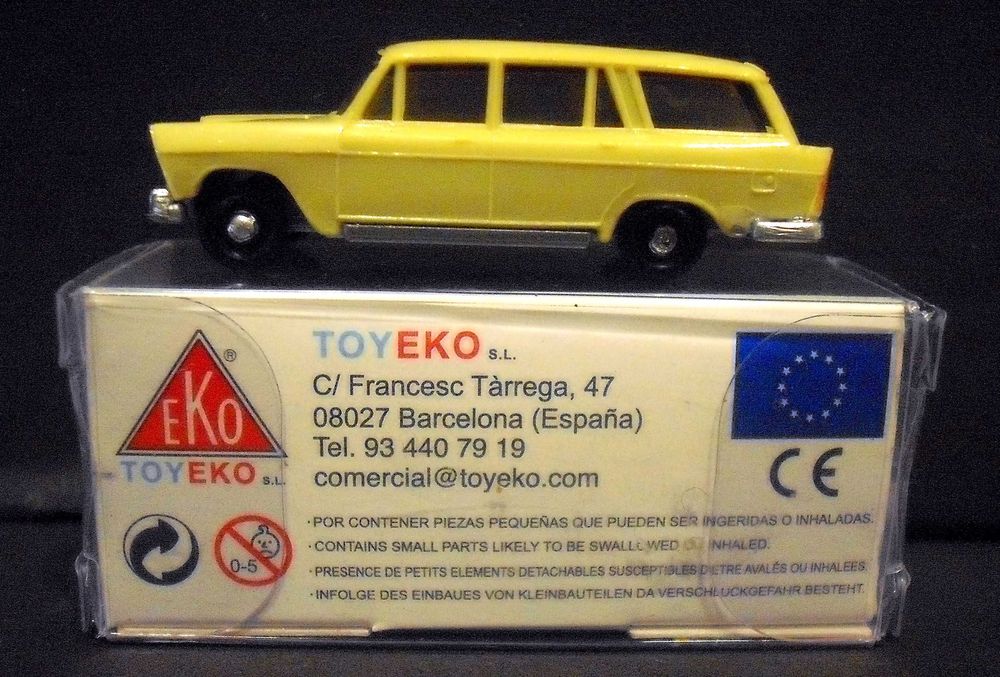 EKO - Fiat Familiar 1800 -antigo - 1/65 - made in Espanha - NOVO