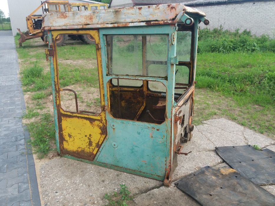 LKT 81 Kabina Ciągnik Leśny Zrywkowy LKT 81 Kabinę Sprzedam Kabine