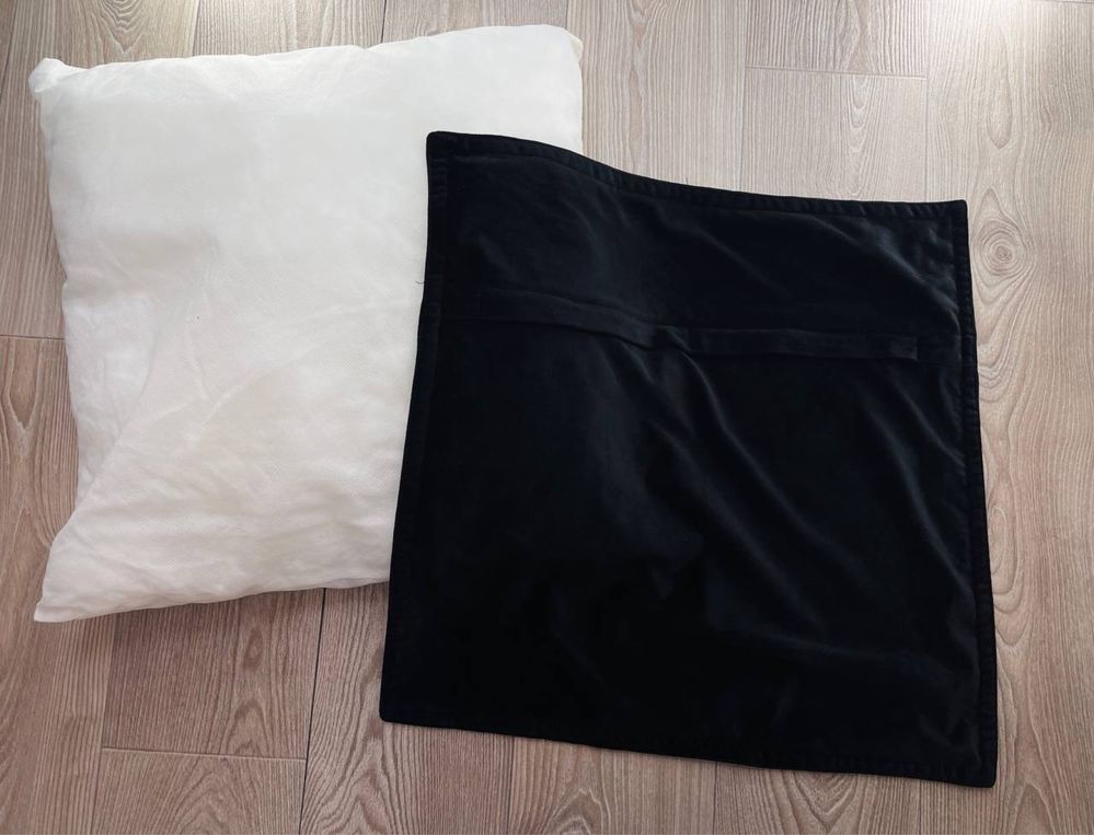 Подушка з чохлом 60 на 50 см