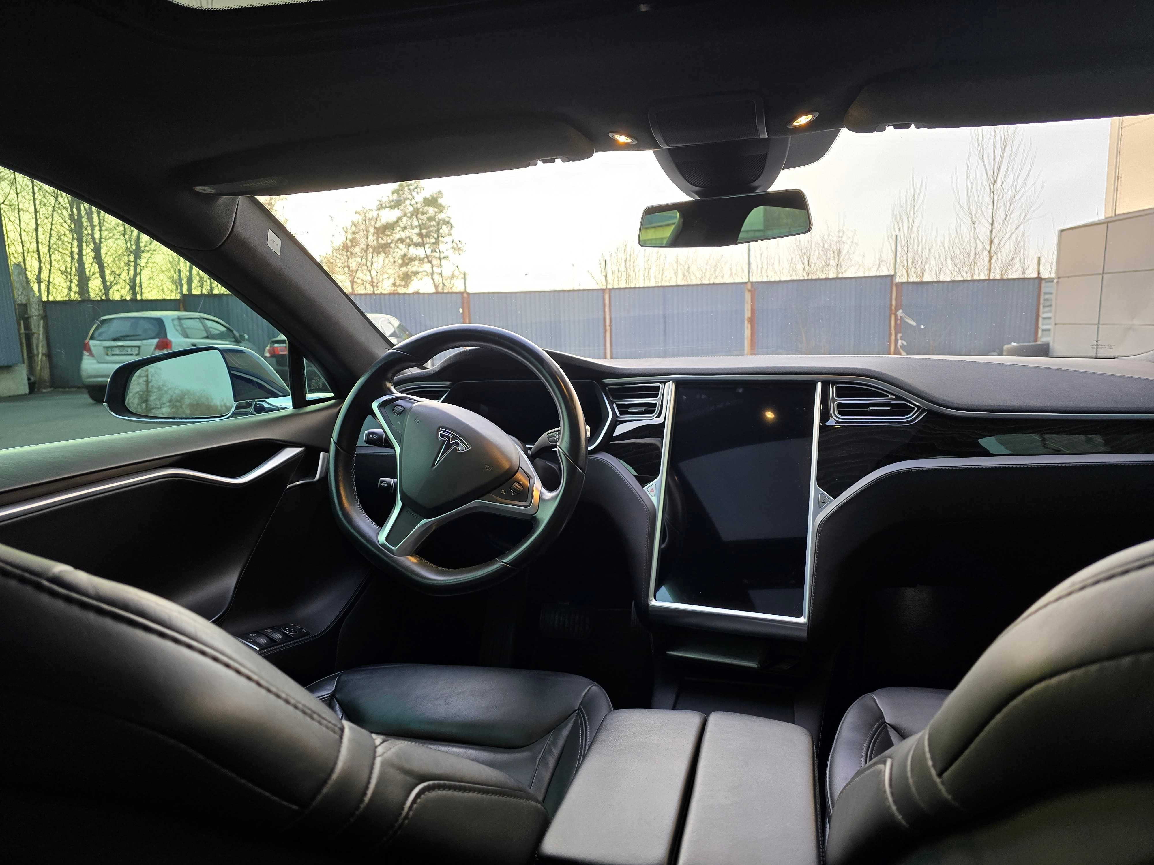 Tesla S 2016 (рест.)  Состояние новой